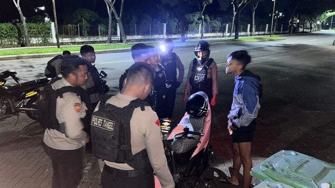 
					Patroli Ops Cipta Kondisi Polres Tangerang Selatan Cegah Kejahatan Malam Hari