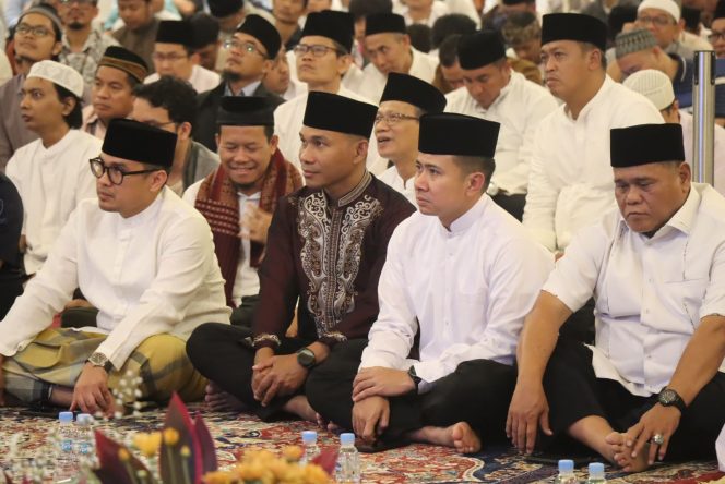 
					Wakapolres Tangerang Selatan Hadiri Peringatan Maulid Nabi Muhammad SAW 1446 H di Masjid Islamic Center Baiturrahmi