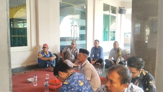 
					Sosialisasi Jumantik 2024, Bhabinkamtibmas Aiptu Helmy Dekatkan Diri dengan Masyarakat