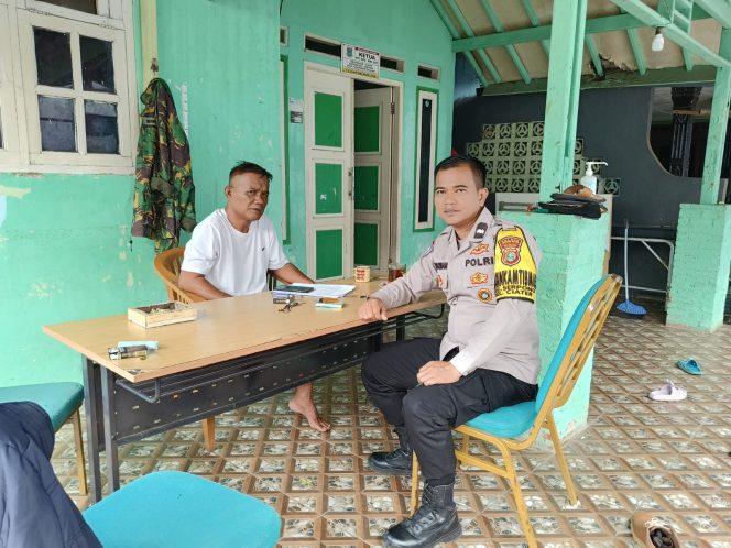 
					Jelang Pilkada 2024, Bhabinkamtibmas Ciater Cooling System Warga