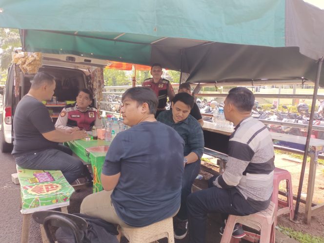 
					Unit Samapta Polsek Serpong Sambang Kamtibmas, Ajak Warga Ciptakan Keamanan Menjelang Pilkada 2024