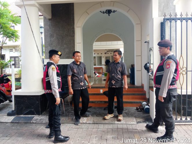 
					Unit Samapta Polsek Kelapa Dua Gencarkan Patroli, Cegah Tawuran dan Kejahatan Jalanan