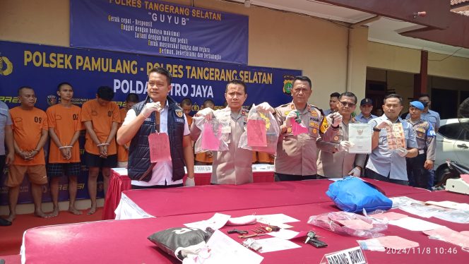 
					Baru Dua Bulan Menjabat, Kapolsek Pamulang Berhasil Ungkap 11 Kasus Kriminal