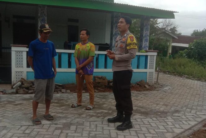 
					Bhabinkamtibmas Desa Palasari Tekankan Pentingnya Keamanan Pasca Pilkada