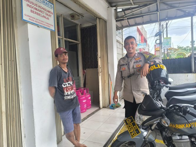 
					Bhabinkamtibmas Bencongan Indah Sambangi Petugas Parkir, Jaga Jaga Keamanan Lingkungan