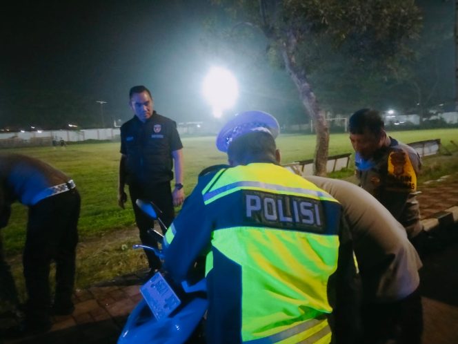 
					Cegah Kejahatan Jalanan, Polsek Legok Intensifkan Patroli Malam Hari