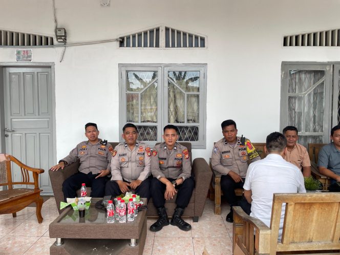 
					Bhabinkamtibmas Kelurahan Lengkong Karya Gelar Silaturahmi untuk Merajut Kebersamaan
