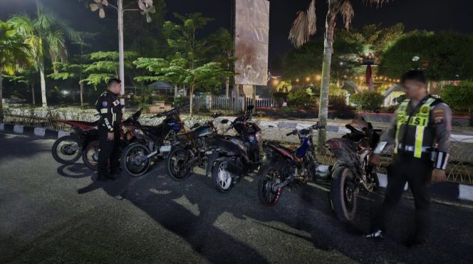 
					Satlantas Polres Kobar Laksanakan Penertiban Balap Liar dan Knalpot Brong di Malam Hari