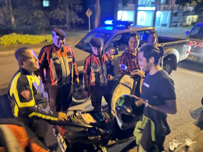 
					Polsek Kelapa Dua Laksanakan Operasi Cipta Kondisi, Jaga Wilayah Tetap Kondusif