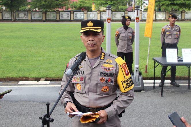 
					Operasi Liong Kapuas 2025 Resmi Dimulai, Polda Kalbar Gelar Apel Pasukan