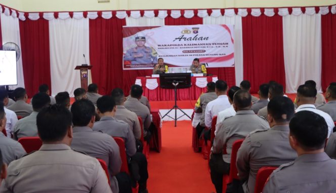 
					Wakapolda Kalteng Semangat Dorong Inovasi dan Apresiasi Kinerja Polres Gunung Mas