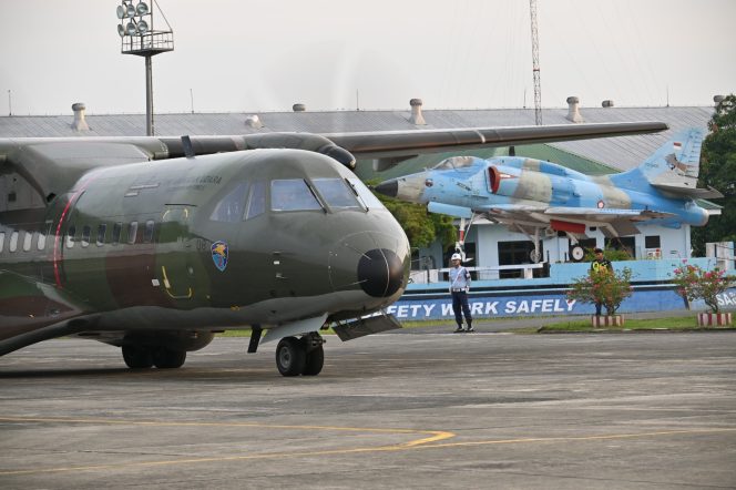 
					Pesawat TNI AU CN-295 Pantau Perairan Timur Aceh untuk Cegah Pelanggaran Wilayah