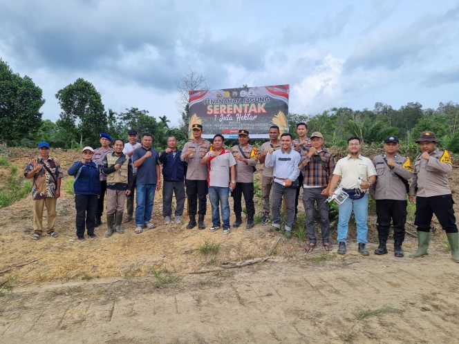 
					Sukseskan Ketahanan Pangan, Polres Ketapang Terus Lakukan Perluasan Lahan Tanaman Jagung Hibrida
