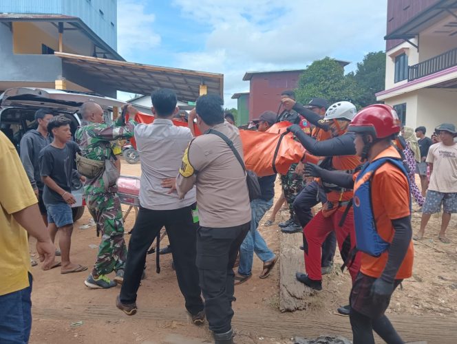 
					Polsek Sandai Polres Ketapang Bersama Pihak Terkait Berhasil Temukan Seorang Warga Yang Tenggelam Di Sungai Pawan