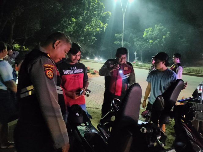 
					Polsek Pondok Aren Gelar Operasi Kejahatan Jalanan, Antisipasi Kejahatan Malam Hari