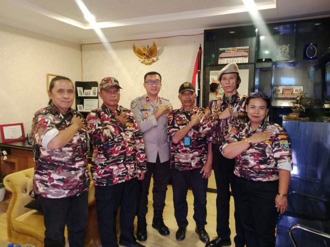 
					FKPPI Rayon Ciputat Timur Bersilaturahmi ke Polsek Ciputat Timur, Perkuat Sinergi Kamtibmas