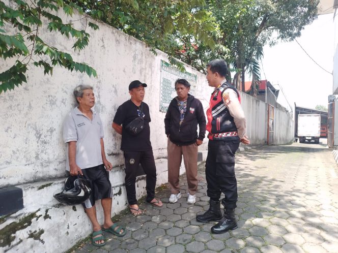 
					Patroli Dialogis Polsek Pamulang, Antisipasi Gangguan Kamtibmas
