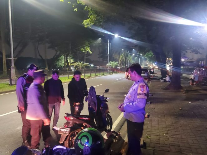 
					Polsek Kelapa Dua Gelar Patroli Cipta Kondisi, Antisipasi Tawuran dan Balap Liar