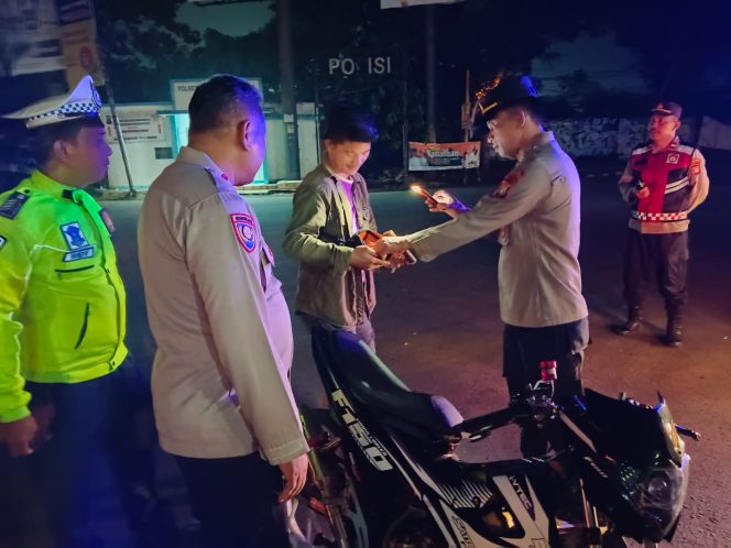 
					Polsek Cisauk Gelar Operasi Cipta Kondisi, Cegah Tawuran dan Perang Sarung di Bulan Ramadan