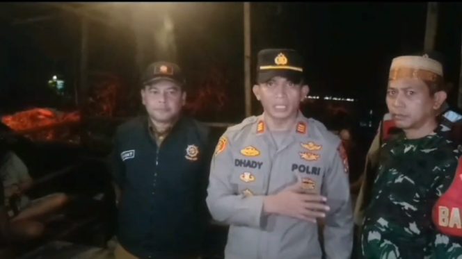 
					Razia Warung Remang-Remang di Setu, Kapolsek Cisauk Amankan 7 Wanita
