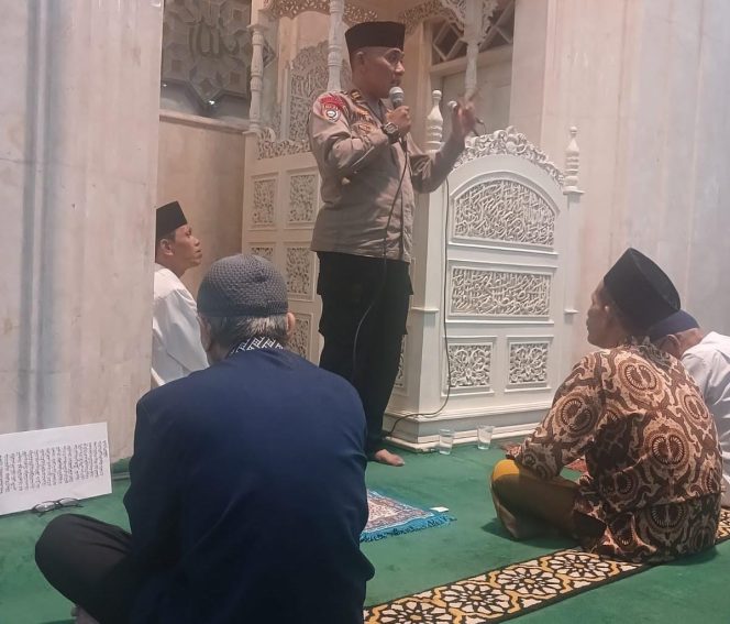 
					Tarawih Keliling Sat Binmas Polres Tangsel: Sinergi Polri dan Warga Cegah Tawuran