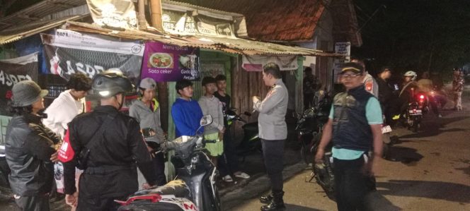 
					Patroli Kamtibmas Pos Pantau Rengas Ciputat Timur, Cegah Gangguan Keamanan