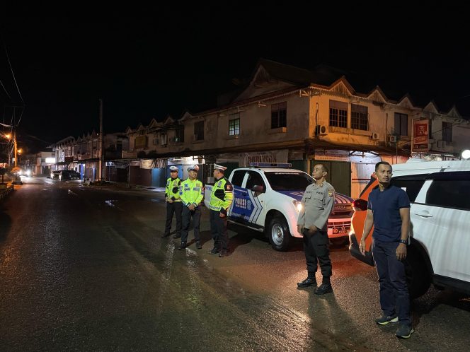 
					Polres Ketapang Gelar Patroli Cipta Kondisi di Malam Minggu, Antisipasi Balap Liar dan Gangguan Kamtibmas