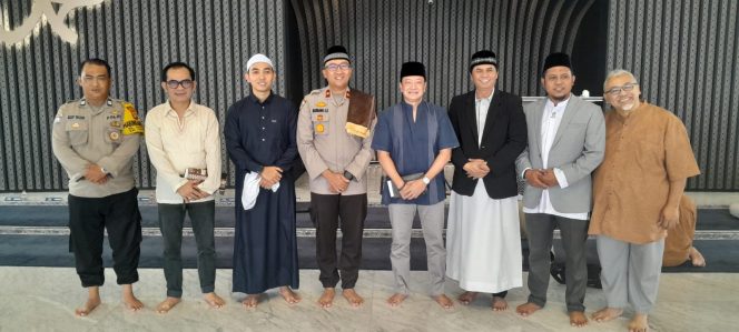 
					Sholat Jum’at keliling: Wujud Kaloborasi Ulama dan Umaro Ciptakan Harkamtibmas di Wilayah Polsek Ciputat Timur