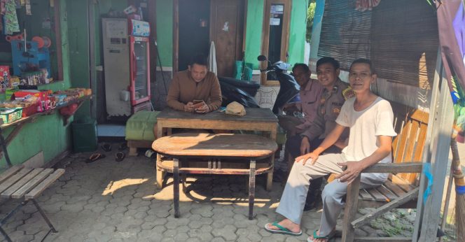 
					Bhabinkamtibmas Malangnengah Sambangi Tokoh Agama, Sampaikan Himbauan Kamtibmas dan Operasi Brantas Jaya