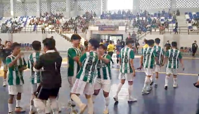 
					16 Tim Bertanding di Turnamen Futsal Kapolres Cup 2025 Untuk Masuk 8 Besar