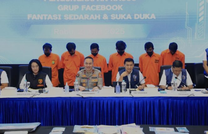 
					Bareskrim Polri Ungkap Grub Facebook Penyebar Pornografi Anak, Enam Tersangka Ditangkap 