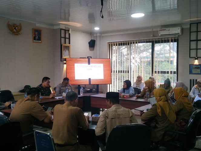 
					Danramil 14/Panongan Hadiri Rapat Koordinasi Tim Percepatan Penurunan Stunting.