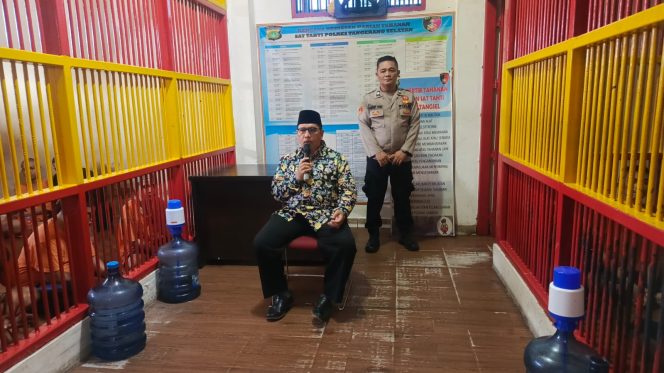 
					Sat Tahti Polres Tangsel Ikuti Tausiyah, Bangun Semangat Hijrah Menuju Pribadi Lebih Baik