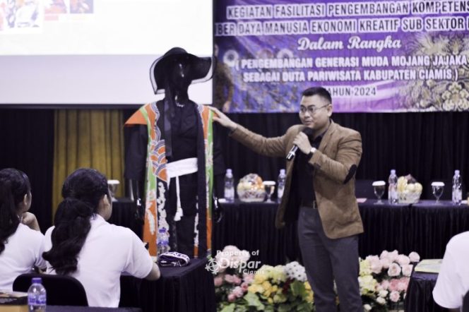 
					Dalam Rangka Turut Mengembangkan Generasi Muda, Dispar Ciamis Gelar Bimtek Fashion.