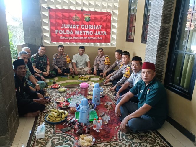 
					Dekatkan Diri dengan Warga, Polsek Curug Gelar “Jum’at Curhat” di Kp. Pasir Randu
