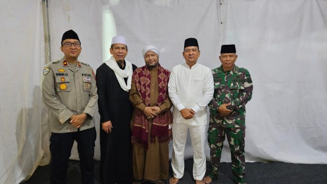 
					Peringatan Milad ke-42 Nurul Musthofa & Tangsel Bersholawat Berlangsung Khidmat, Dihadiri Ribuan Jamaah di Ciputat