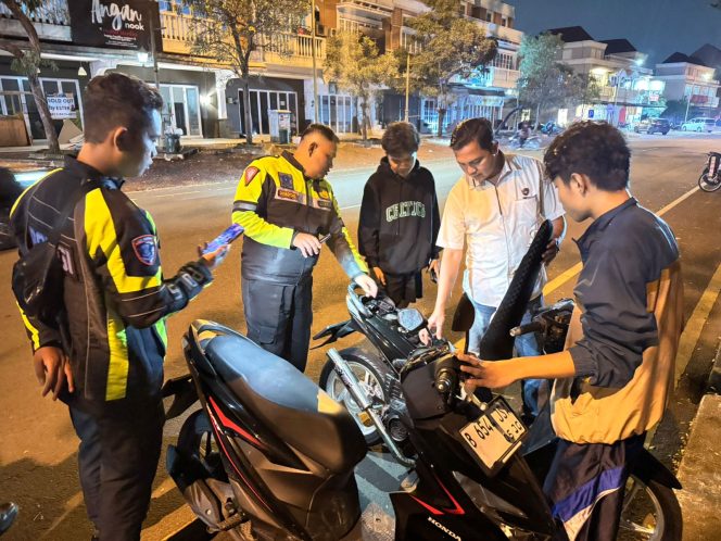 
					Polsek Kelapa Dua Gencarkan Patroli Malam, Cegah Balap Liar dan Guantibmas