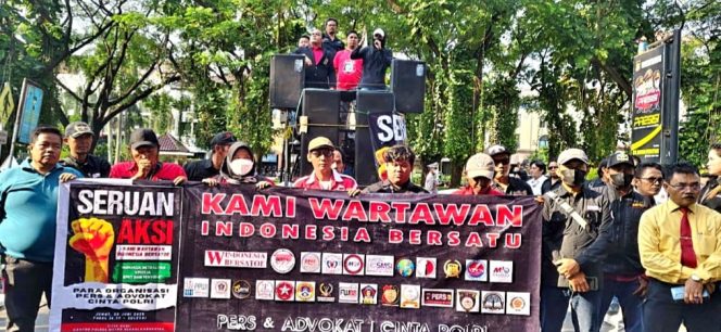 
					26 Organisasi Pers dan Advokat Demo di Mako Polres Metro Bekasi, Ini 4 Poin Tuntutannya