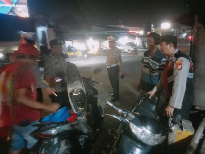 
					Polsek Legok Gelar Patroli Cipta Kondisi Malam Hari, Cegah Kejahatan Jalanan dan Gangguan Kamtibmas