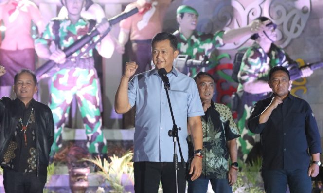 
					Dukung Pengembangan Budaya Daerah, Kapolda Kalteng Hadiri Acara Car Free Night Huma Betang di Palangka Raya