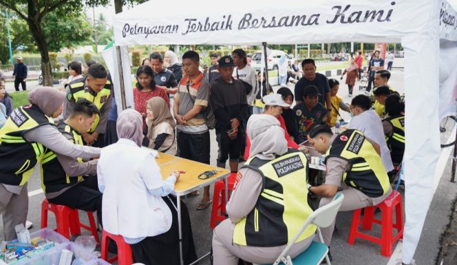 
					Polda Kalteng,: Sambut Hari Bhayangkara ke-79, Rumkit Bhayangkara Hadir Untuk Masyarakat Beri Pelayanan Kesehatan Gratis di CFD