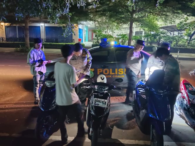 
					Polsek Cisauk Gelar Operasi Cipta Kondisi, Patroli Blue Light Sisir Titik Rawan Kriminalitas