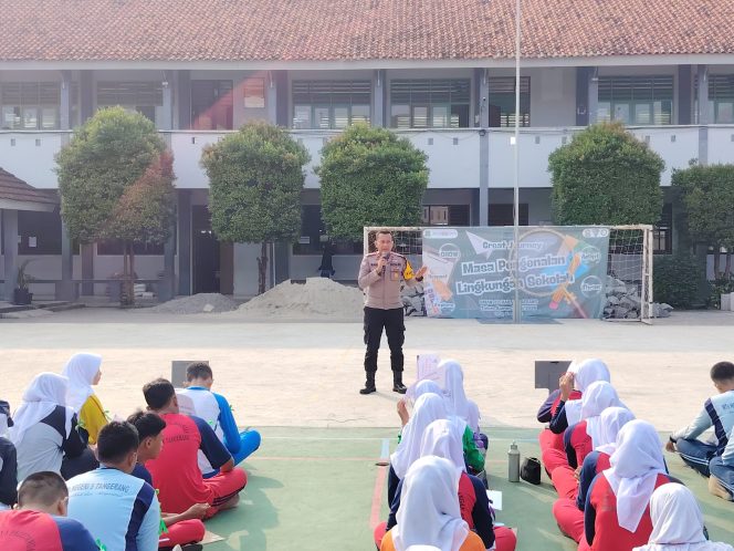 
					Cegah Tawuran Pelajar, Polsek Pagedangan Gelar Patroli CETAR ke Sekolah
