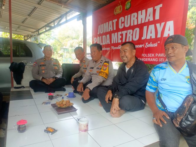 
					Jumat Curhat di Pamulang Timur, Warga Apresiasi Kedekatan Polisi dengan Masyarakat
