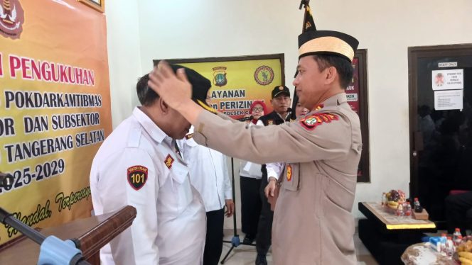 
					Kapolsek Cisauk Kukuhkan Pengurus Pokdarkamtibmas 2025, Perkuat Sinergi Jaga Kamtibmas