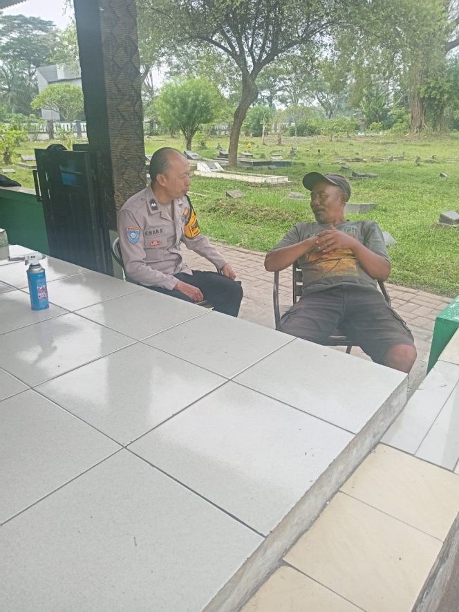 
					Bhabinkamtibmas Desa Cihuni Laksanakan Cooling System, Warga Diimbau Waspadai Kejahatan