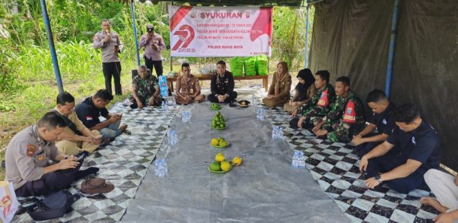 
					Polri Untuk Masyarakat,: HUT Bhayangkara ke 79, Kapolsek Manis Mata Gelar Acara Syukuran