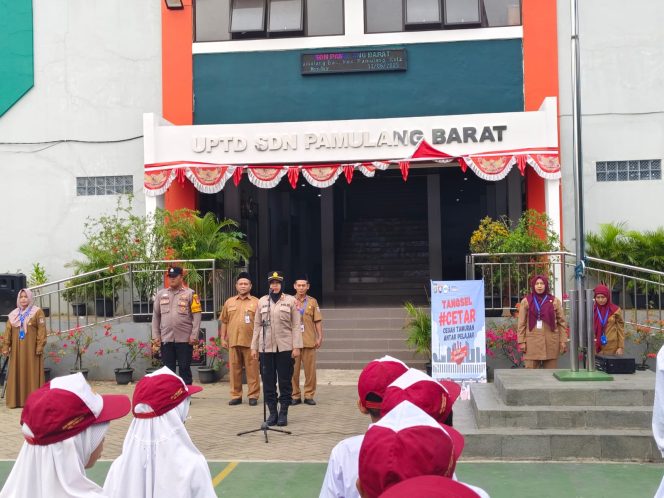 
					Cegah Tawuran, Binmas Sambangi SDN Pamulang Barat Lewat Program CETAR