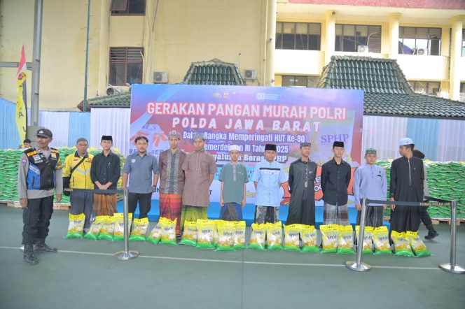 
					Komunitas Pesantren Apresiasi Kapolda Jabar atas Gerakan Pangan Murah, Dalam Rangka Memperingati HUT ke-80 RI