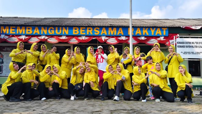 
					Koramil Rajeg Gelar Senam Bersama, Perkuat Kebersamaan Anggota dan Persit